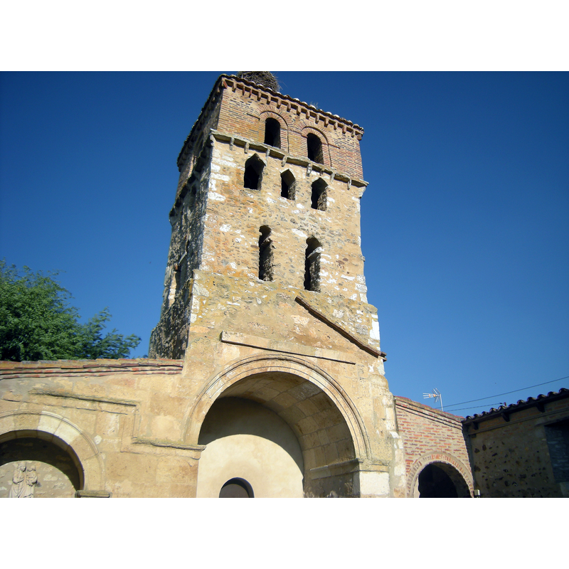 Source caption: "Iglesia de Santo Tirso de Villahibiera"