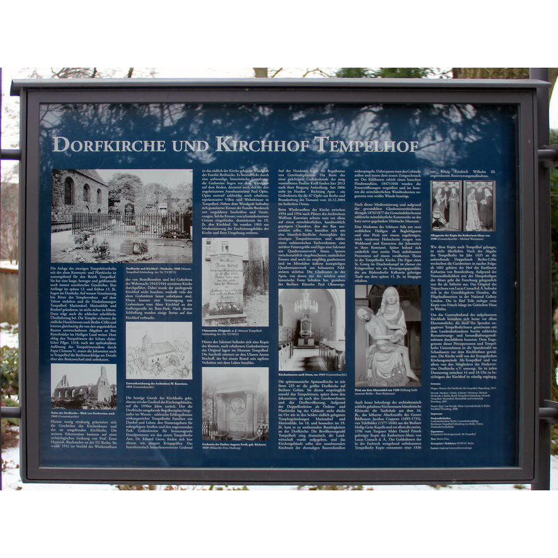 Source caption: "Gedenktafel, Dorfkirche Tempelhof, Parkstraße 5, Berlin-Tempelhof, Deutschland"