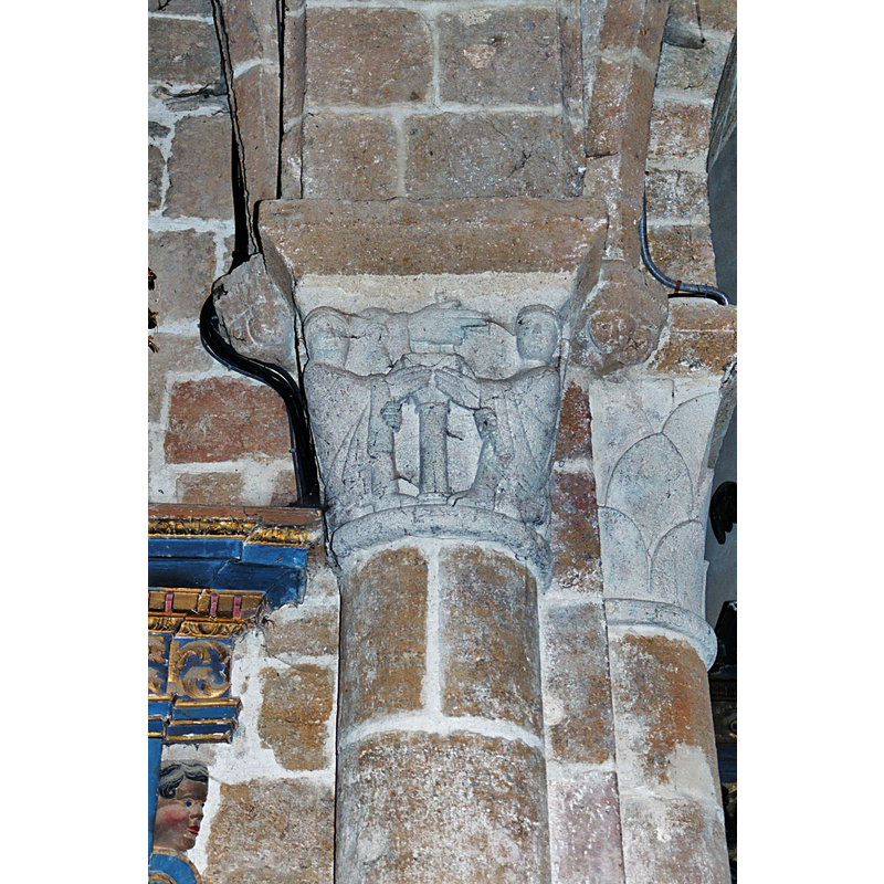 Source caption: "France - Auvergne - Cantal - Église Saint-Beauzire de Trizac"