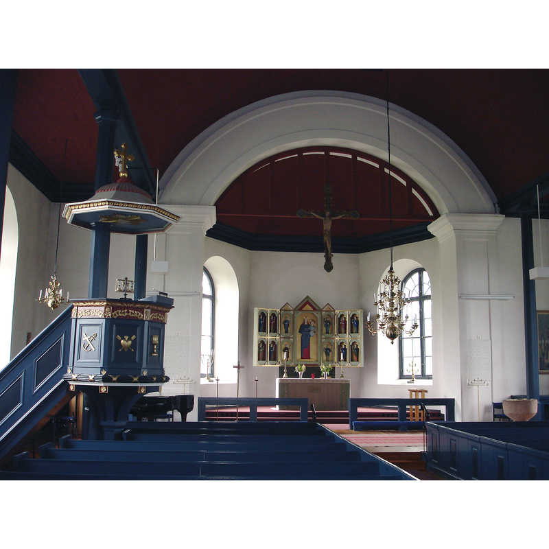 Source caption: "Traryds kyrka, sydvästra Kronobergs län i Markaryds kommun" -- notice the medieval font in the bottom-right area of the image
