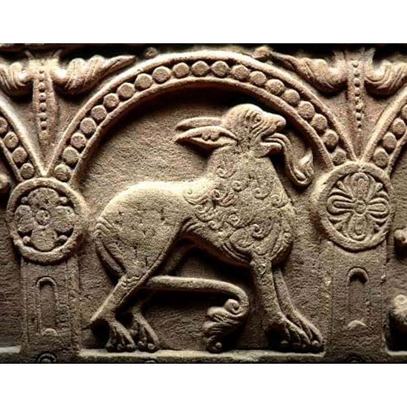 parrant to the right; the tail forward between the hind legs