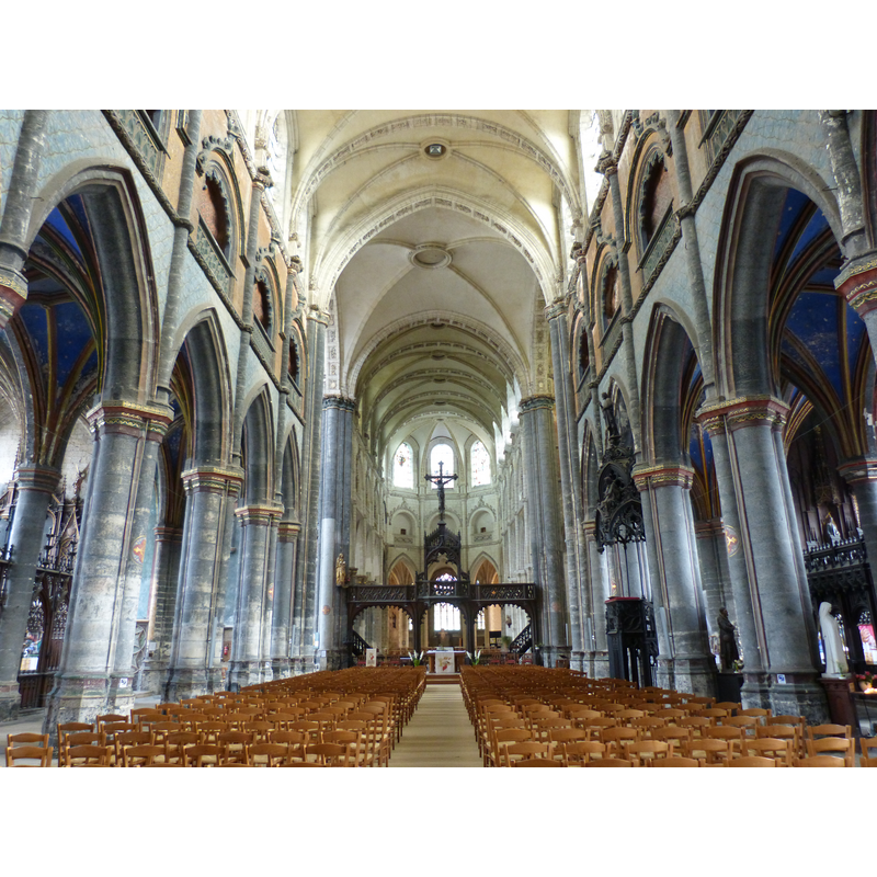 Source caption: "Nef de la collégiale d'Aire-sur-la-Lys"