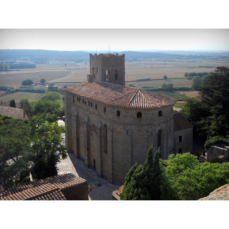 Source caption: "Eglise Saint-Pierre de Pals"