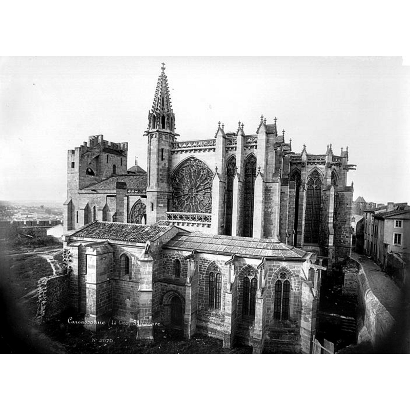 Source caption: "Cathédrale Saint-Nazaire-et-Saint-Celse (ancienne). Carcassonne, Aude, France. Ensemble sud."