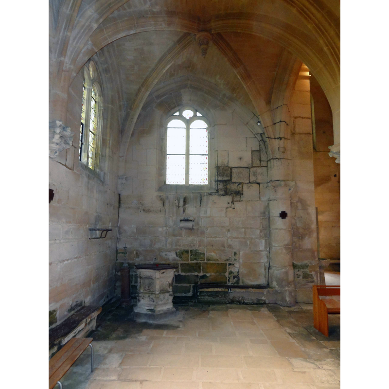 Source caption: "Nucourt (95), église Saint-Quentin,bas-côté sud, vue vers l'ouest"
