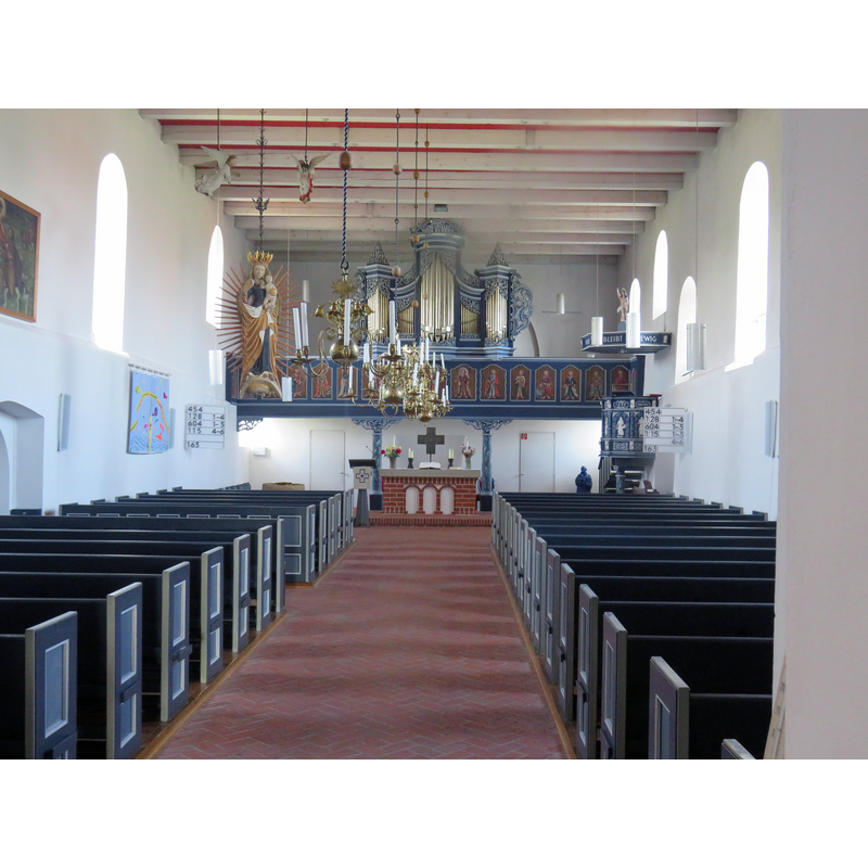 Source caption: "Bagbander Kirche innen" -- the top of the font is discernible at the far end, left side