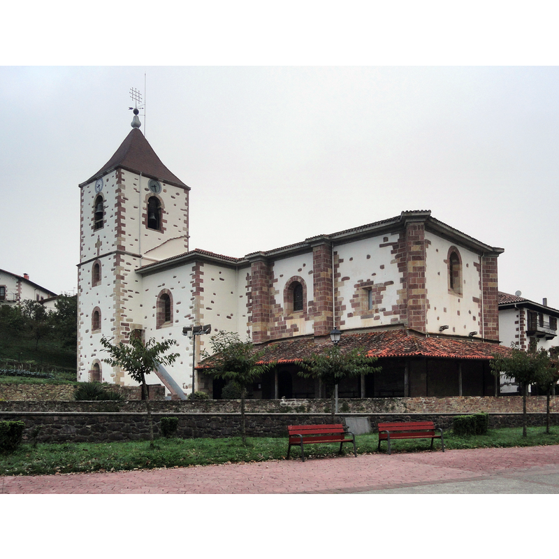 Source caption: " Iglesia de San Juan Bautista y San Tiburcio - Sunbilla"