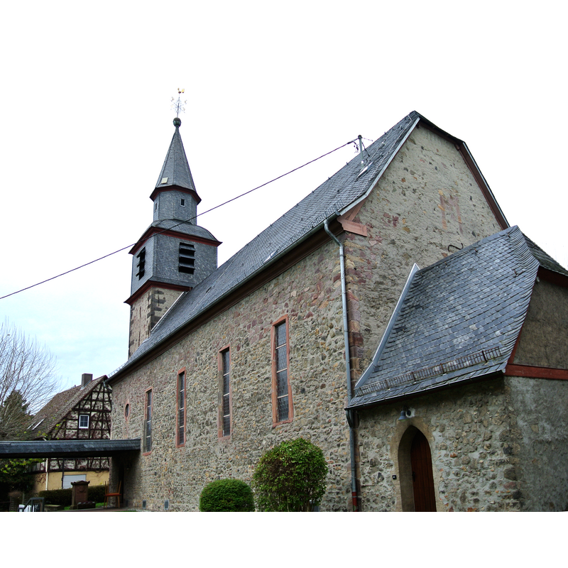 Source caption: "Evangelische Kirche in Frankfurt-Nieder-Erlenbach, Südansicht"