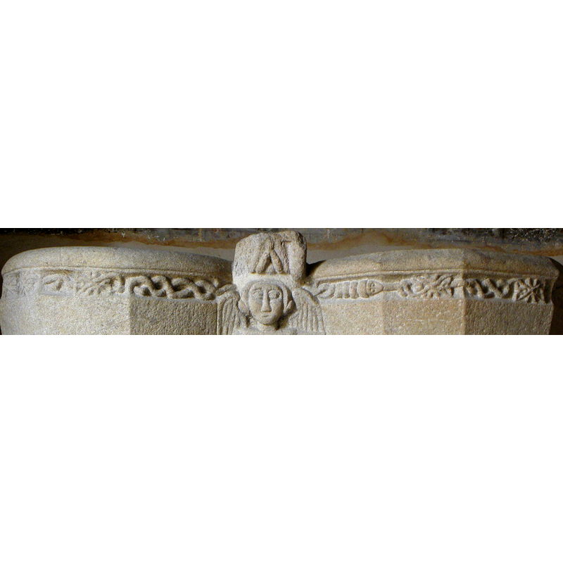 lust above the inscription in the link between the two basins