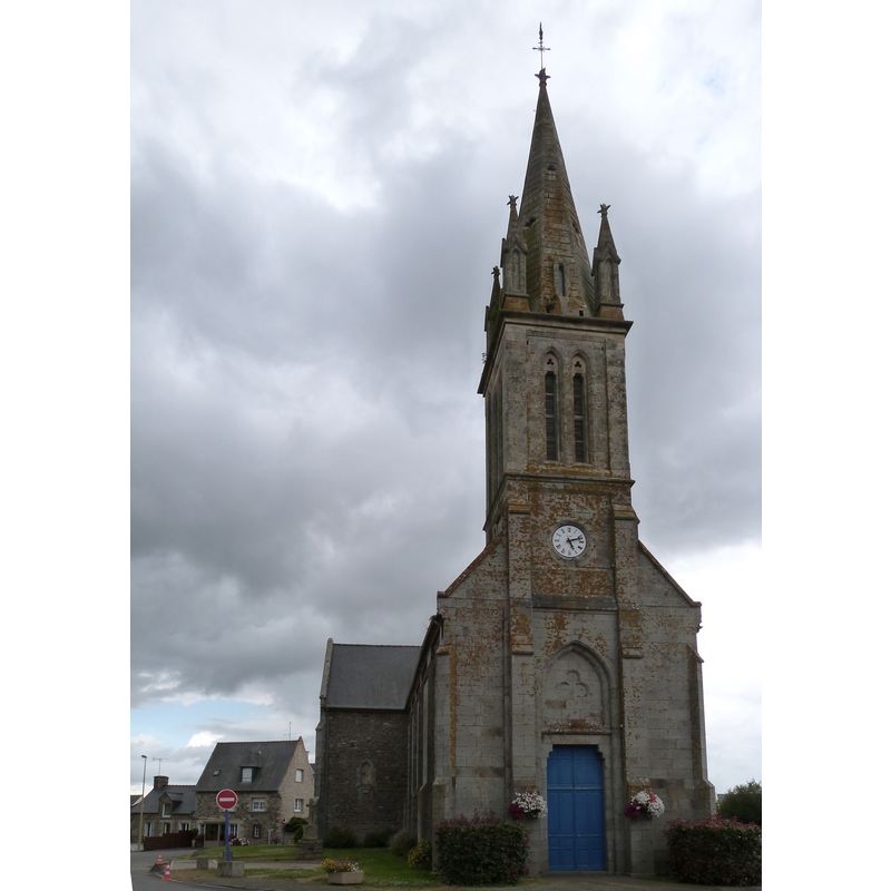 Source caption: "Eglise Notre-dame-et-Saint-Etienne de Tramain"