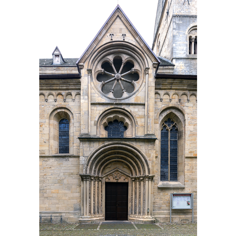 Source caption: "Eingang der St.-Johann-Kirche, Billerbeck, Nordrhein-Westfalen, Deutschland"