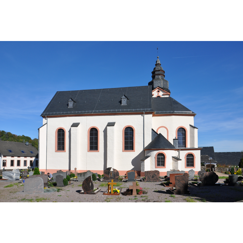 Source caption: "Newel-Butzweiler, St. Remigius" -- present church 1759; tower modifed 1912