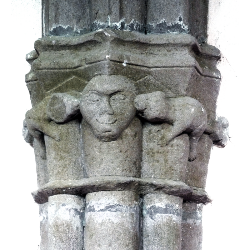 Source caption: "Katholische Pfarrkirche, ehemalige Stiftskirche Unsere Liebe Frau (Mariä Himmelfahrt) in Kyllburg im Eifelkreis Bitburg-Prüm (Rheinland-Pfalz), Kreuzgang aus dem 14. Jahrhundert, Kapitell "