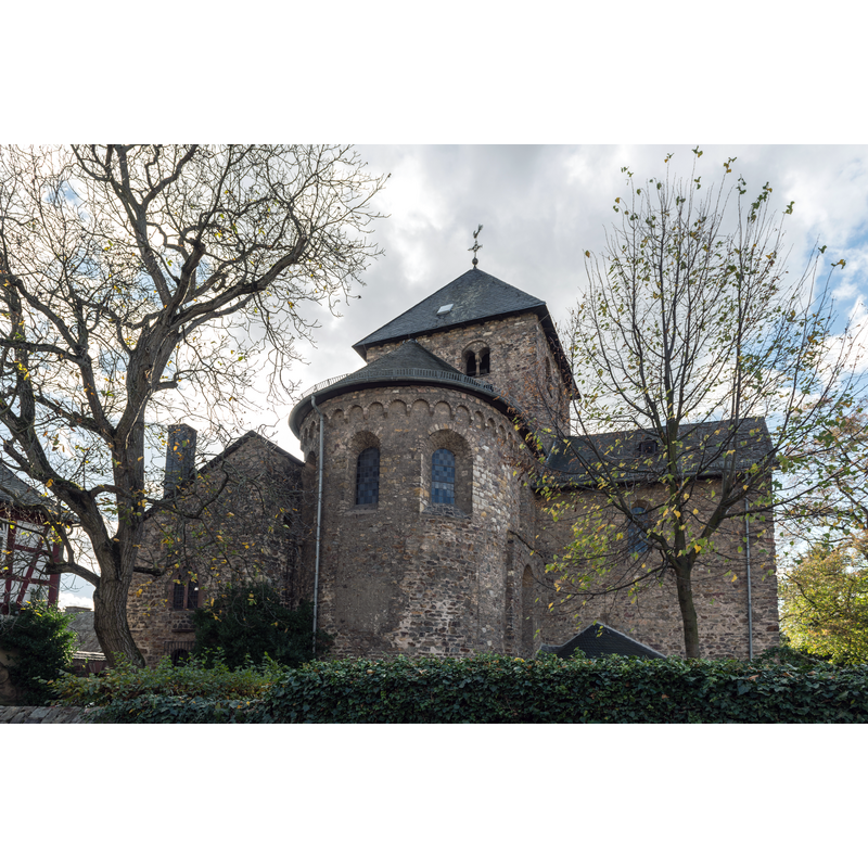 Source caption: "The medieval church St. Aegidius in Mittelheim, Oestrich-Winkel"