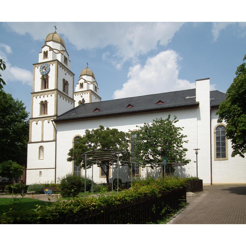 Source caption: "Evangelische Kirche St. Viktor in Guntersblum (Rheinland-Pfalz, Deutschland)"