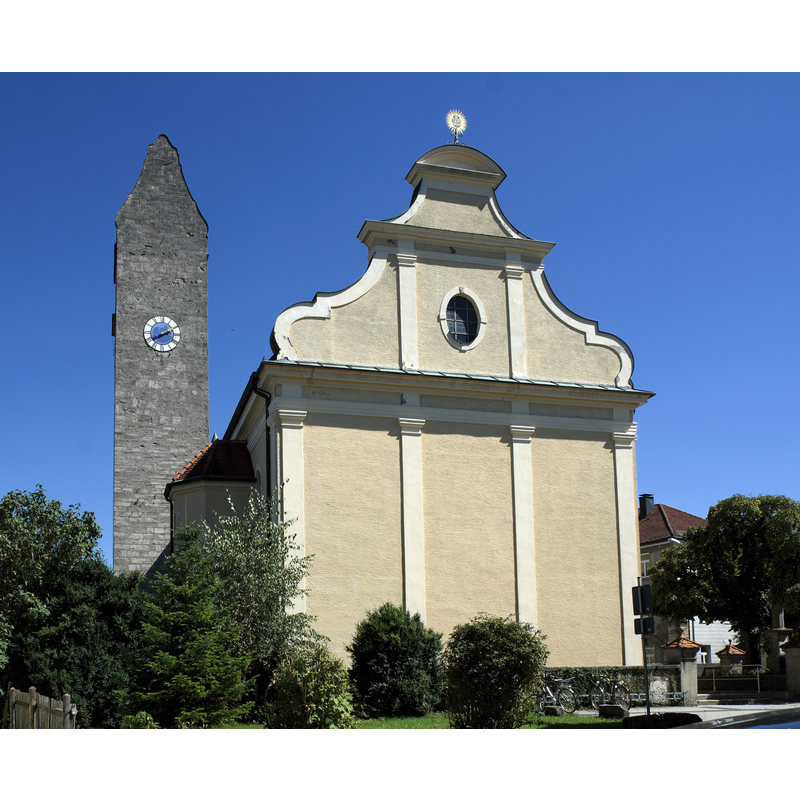 Source caption: "Katholische Pfarrkirche St. Johannes Baptist in Peißenberg im Landkreis Weilheim-Schongau (Bayern/Deutschland)"