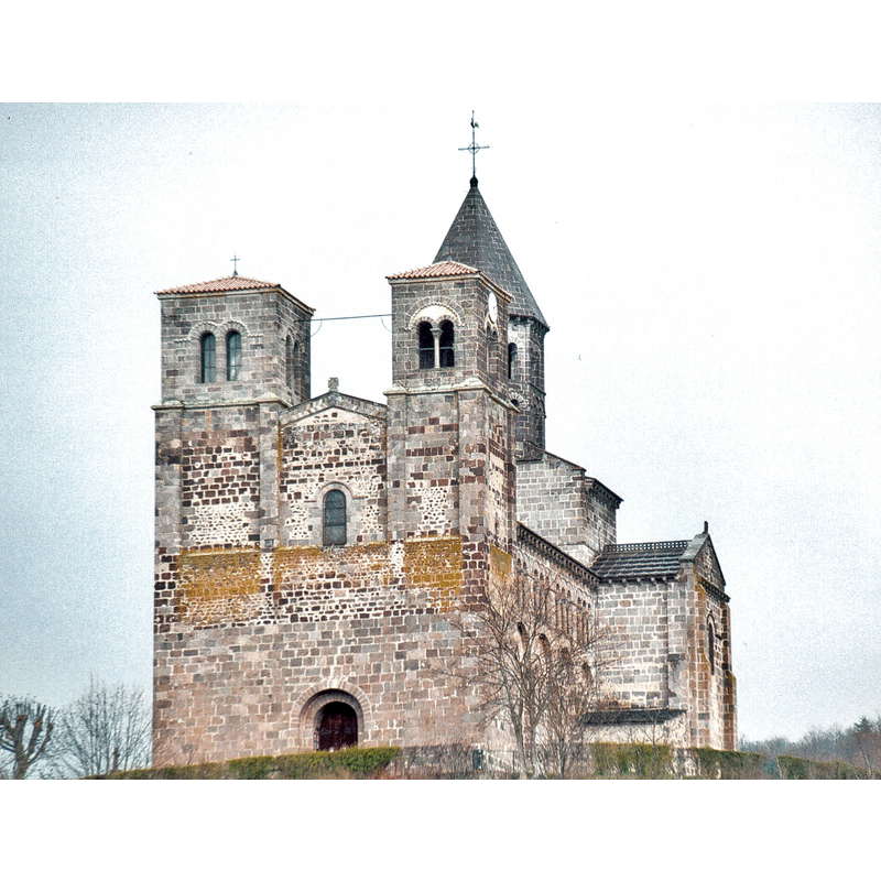 Source caption: "Façade occidentale de l'église de Saint-Nectaire (Puy-de-Dôme)"