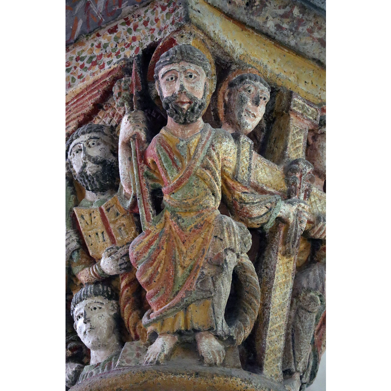 Source caption: "Intérieur de l'église de Saint-Nectaire (63). Chapiteau." -- on of the many interesting figural capitals in the nave, most of them painted