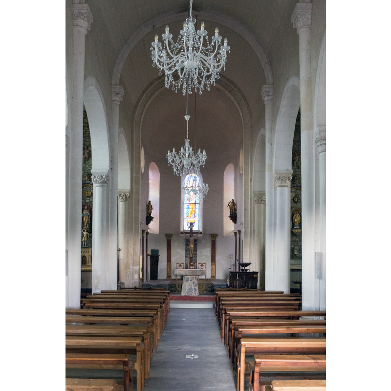 Source caption: "Église Saint-Sébastien de Saint-Genès-Champespe : la nef."