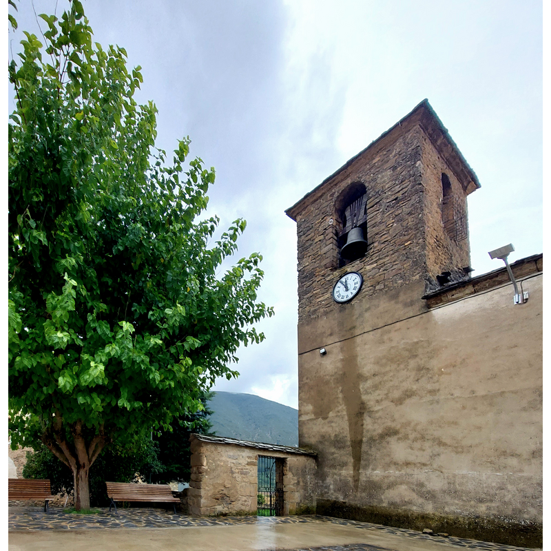 Source caption: "Torre iglesia San Cristobal de Bentué de Rasal"