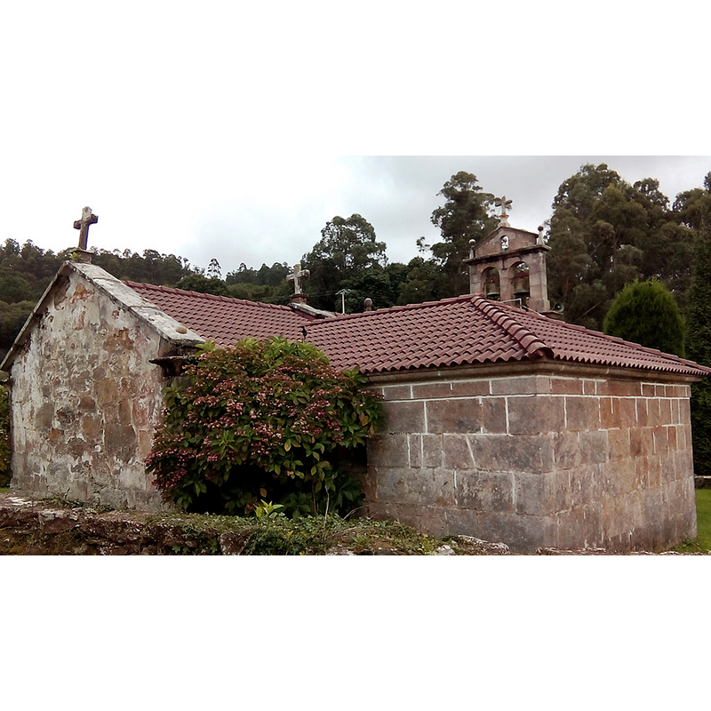 Source caption: "Vista da igrexa de Soutullo, A Laracha."