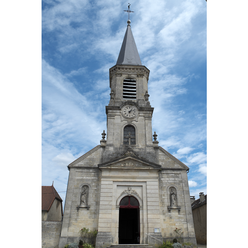 Source caption: " Katholische Pfarrkirche Sainte-Anne in Auberive im Département Haute-Marne (Champagne-Ardenne/Frankreich)"