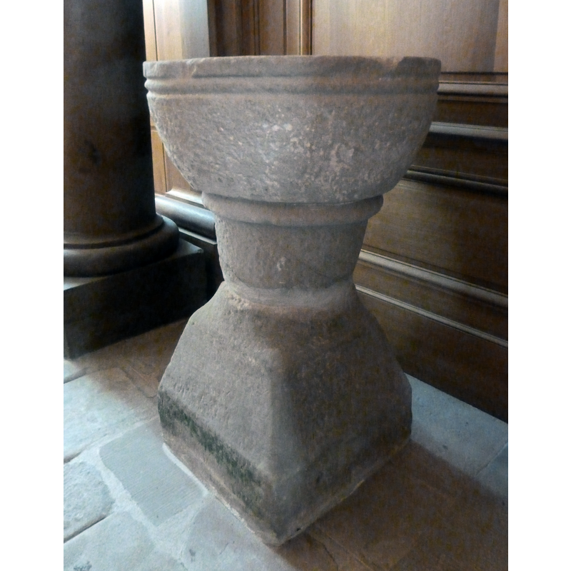 Source caption: " Intérieur de l’église Notre-Dame de Champ-le-Duc (Vosges, Lorraine, France)."