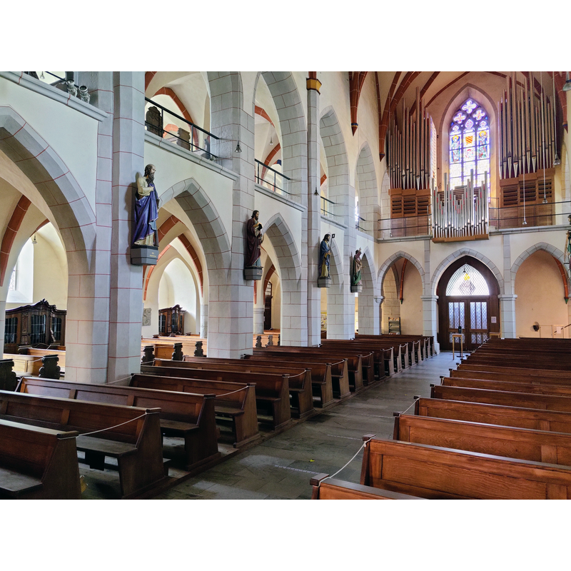 Source caption: "Katholische Pfarrkirche St. Peter in Ketten, Montabaur, Westerwaldkreis, Rheinland-Pfalz, Deutschland"
