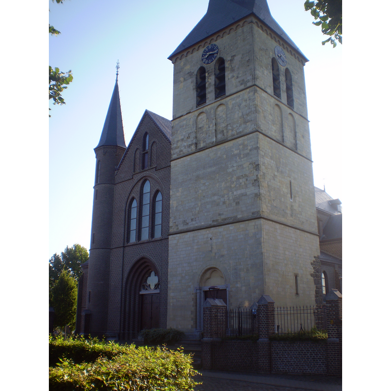 Source caption: "St. Martin's Church in Kessenich (Belgium)"
