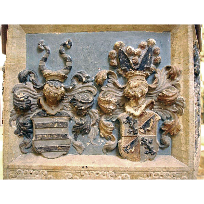 Source caption: "Wappen des Stifterehepaars Ernst Wilhelm v. Miltiz und seine Ehefrau Madelena v. Miltitz geb. von Pflug"