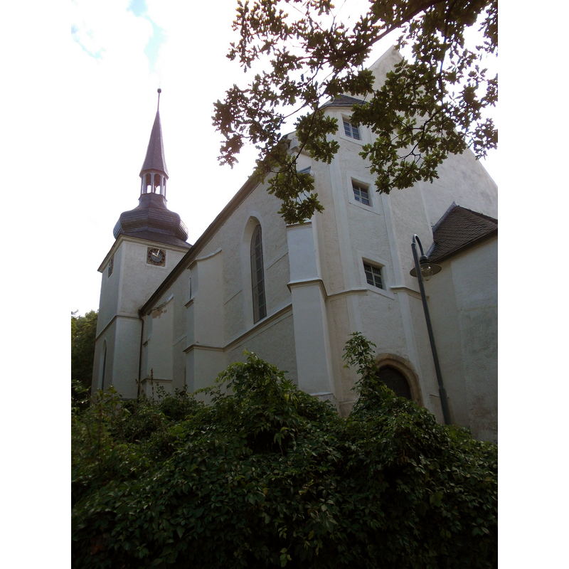 Source caption: "Stadtkirche St. Georg in Teuchern"
