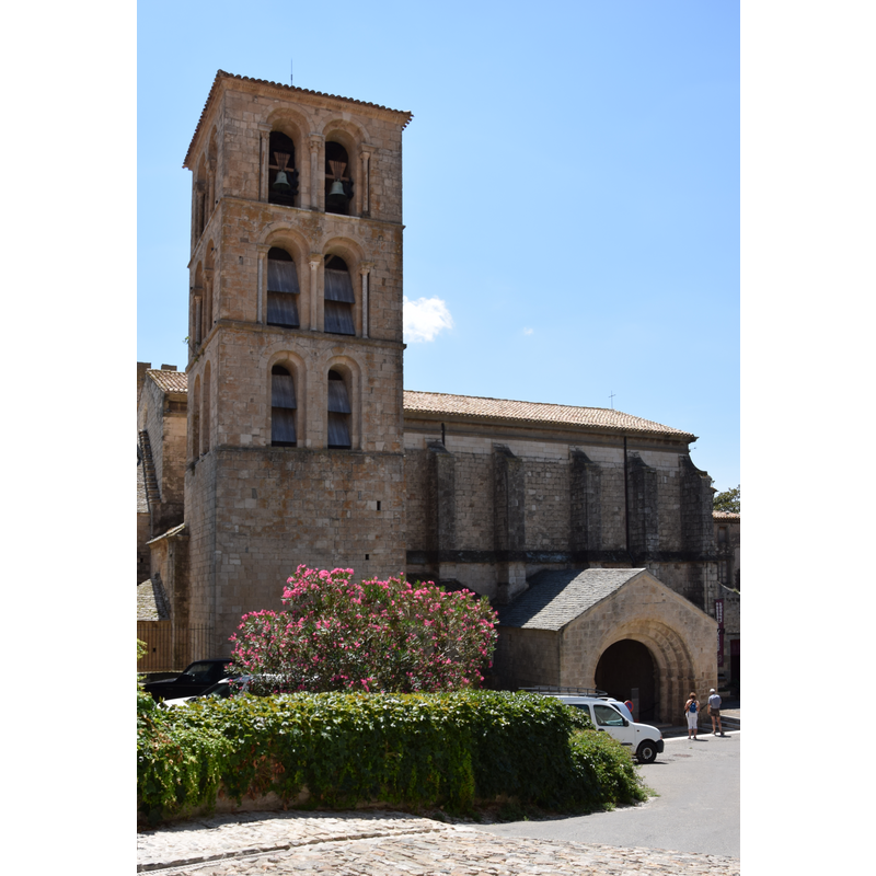 Source caption: " Abbaye de Caunes-Minervois"