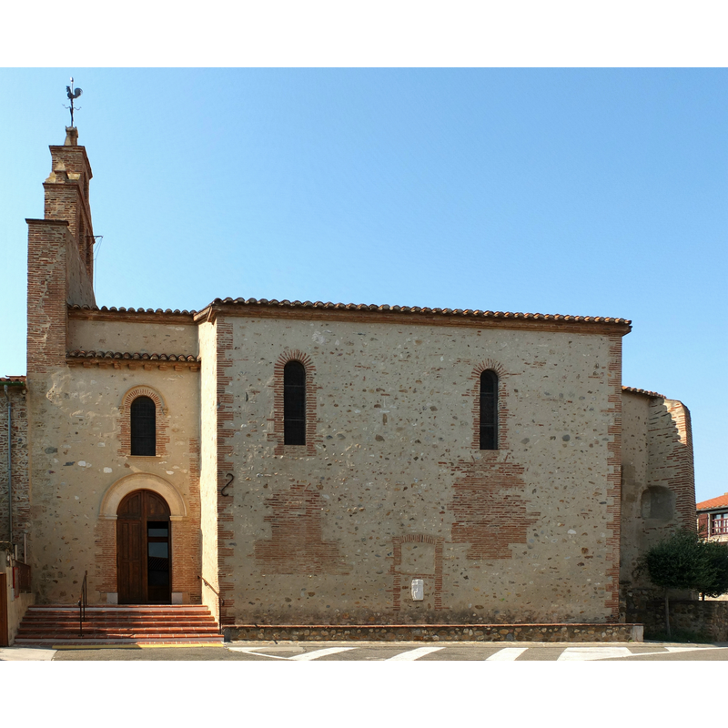 Source caption: "Église Saint-Cyr-et-Sainte-Julitte (view S) de Canohès, Pyrénées-Orientales, France."