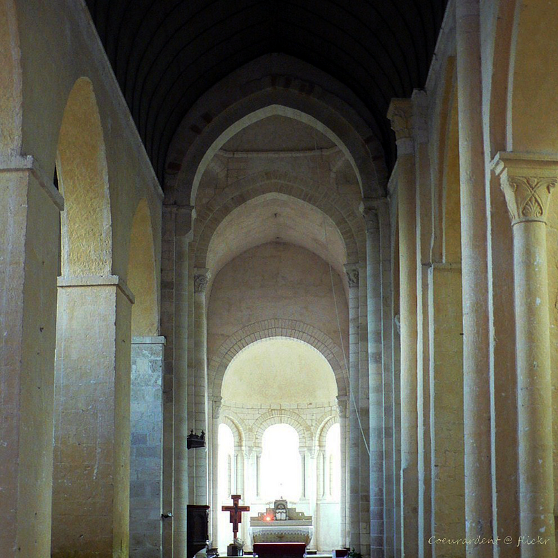 Source caption: "Église Saint-Martin de Plaimpied"