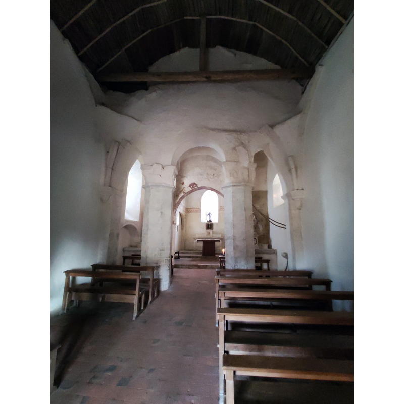Source caption: "Intérieur de l'église de Nohant, pris depuis l'entrée au grand angle"