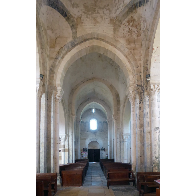 Source caption: "Église Saint-Pierre aux Liens (Varenne-l'Arconce)"