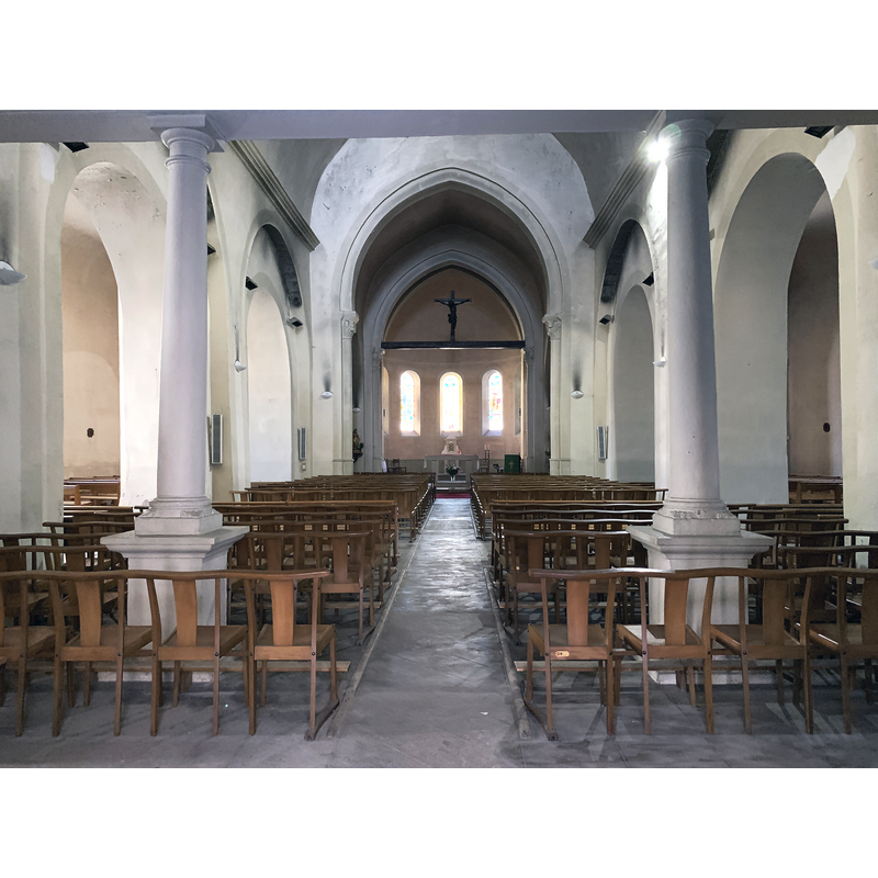 Source caption: : Intérieur de l'église Saint-Nicolas de Marcigny."