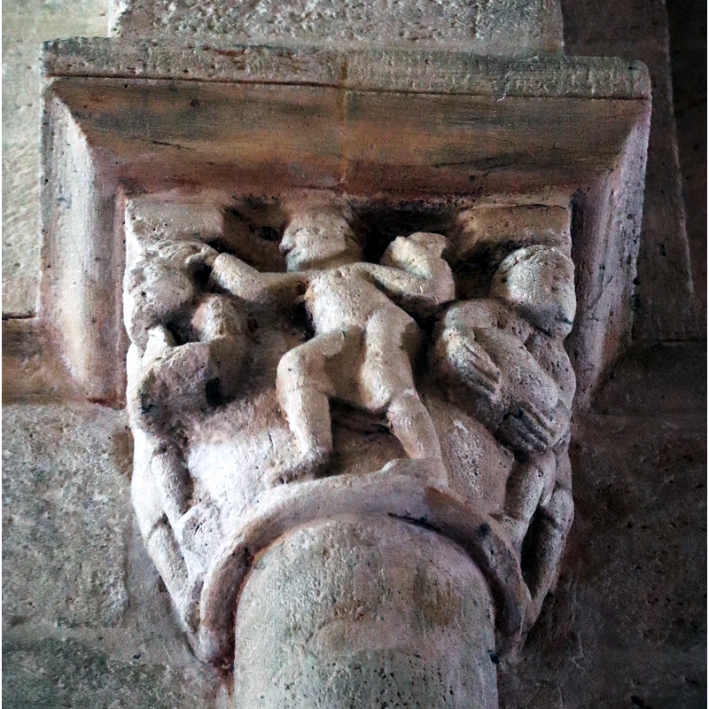 Source caption: "Intérieur de l'église Notre-Dame-de-l'Assomption de Gourdon (71). Chapiteau."