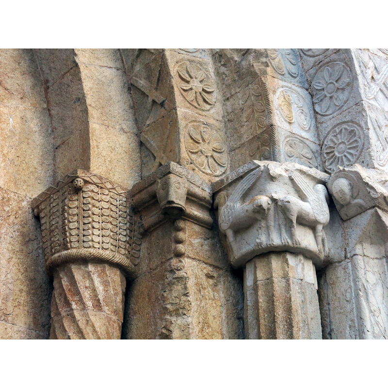 Source caption: "Monestir de Sant Pere de Galligants (Girona)"