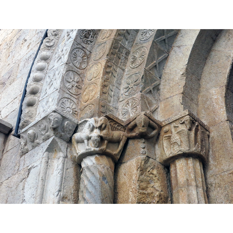 Source caption: "Monestir de Sant Pere de Galligants (Girona)"