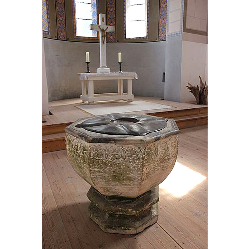 the font seen here before the restoration