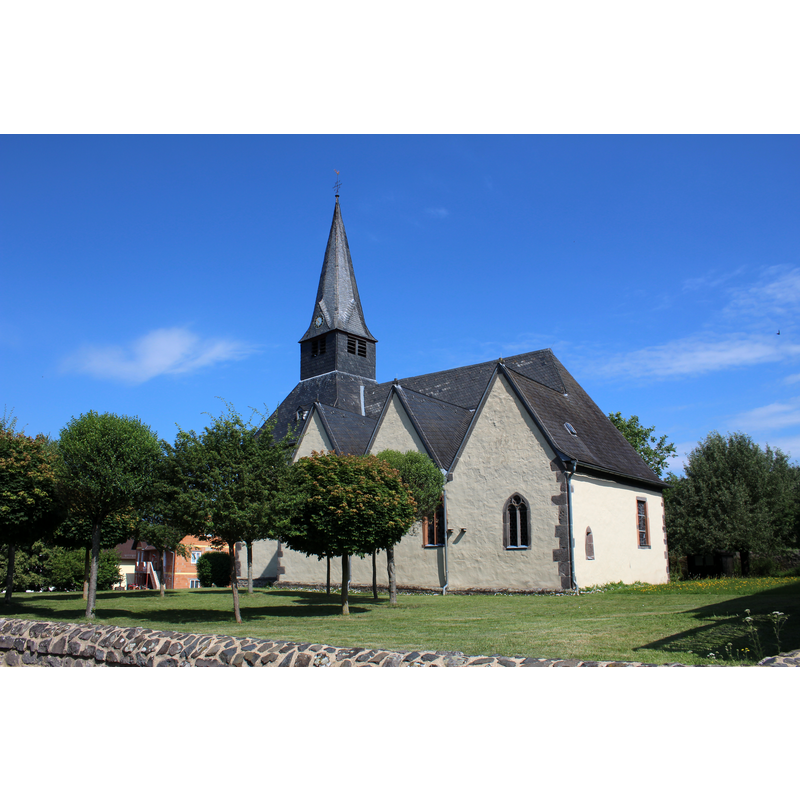 Source caption: ' Evangelische Kirche Münster, Laubach, Landkreis Gießen, Hessen, Deutschland"