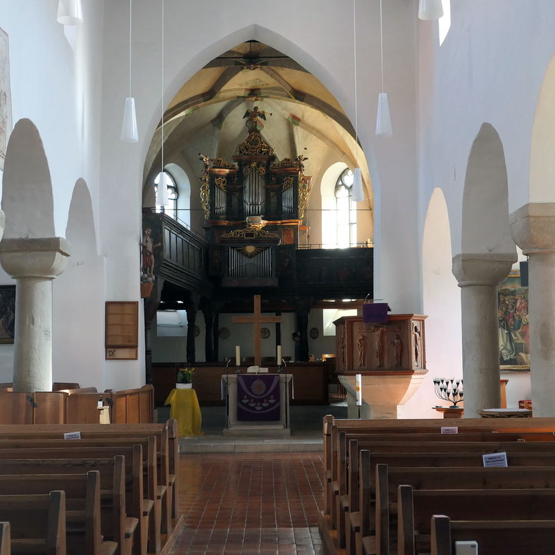 Source caption: "Martinskirche Oberlenningen Ost"