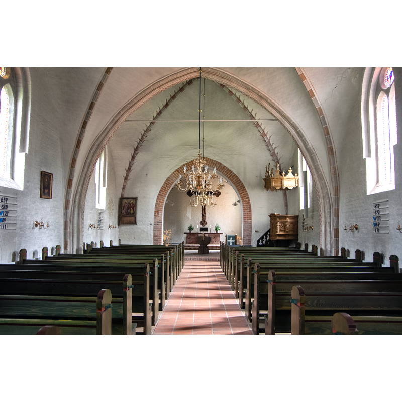 Source caption: "Karby in Schleswig-Holstein. Die Kirche in der Dorfmitte steht unter Denkmalschutz."