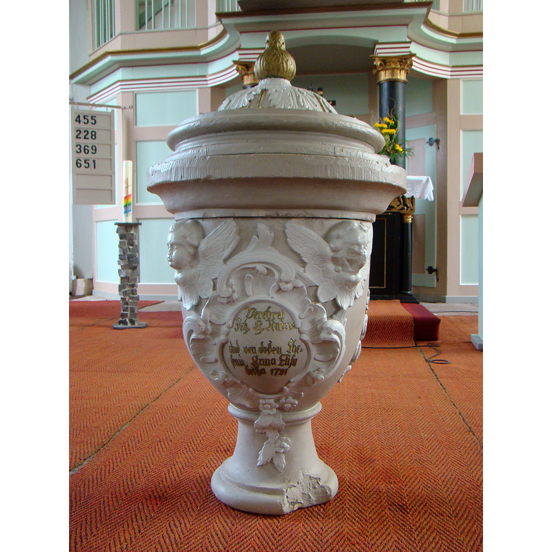 Source caption: "St. Marien (Crawinkel), Taufbecken" -- the modern font of 1791