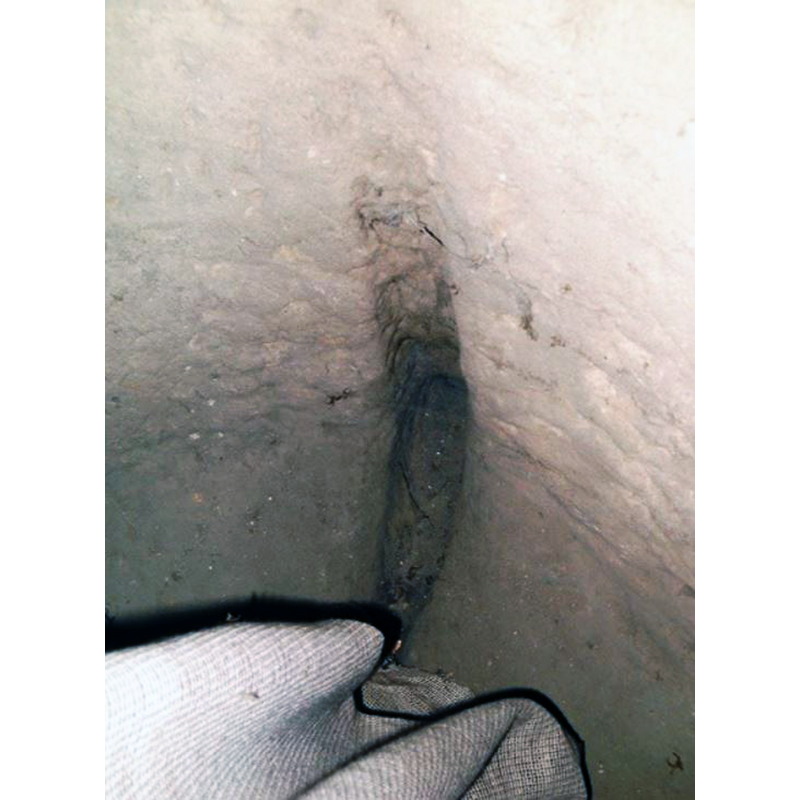 the original drain or an added side drain? [cf. FontNotes]