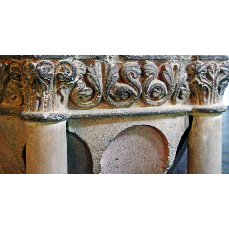 all around, including the capitals of the outer columns