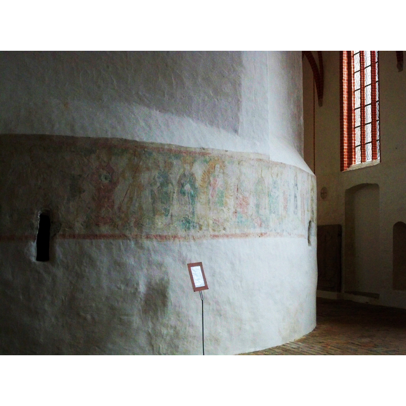 Source caption: "Marienkirche in Salzwedel, Turmschaft innerhalb des Kirchenschiffs"