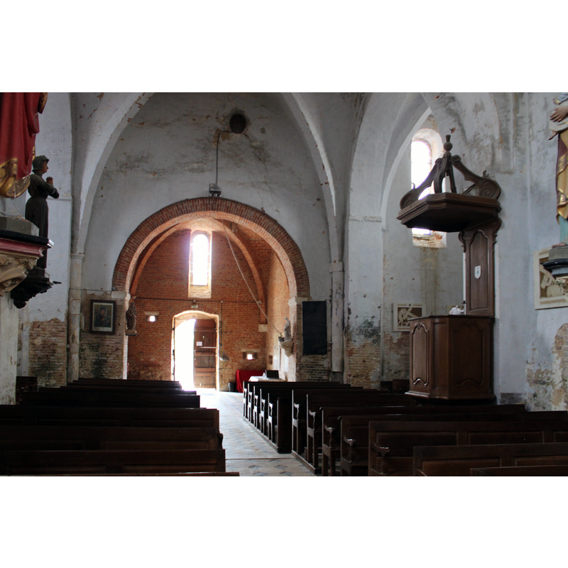 Source caption: "L'église Saint-Martin de Burelles"