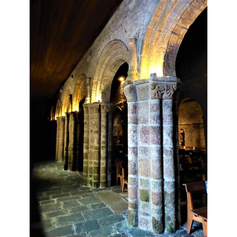 Source caption: "Église Saint-Jacques de Perros-Guirec"